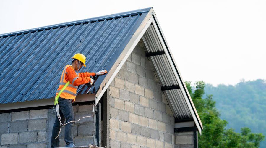 Professional residential roofers in Nesbit, MS